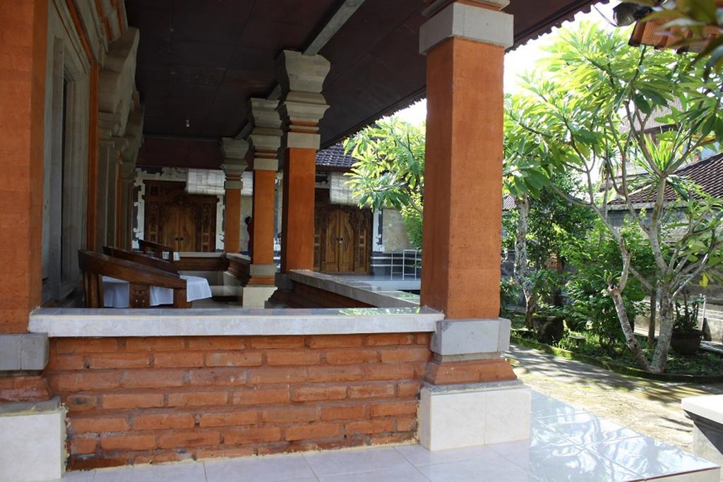 Careen Guest House ウブド 部屋 写真