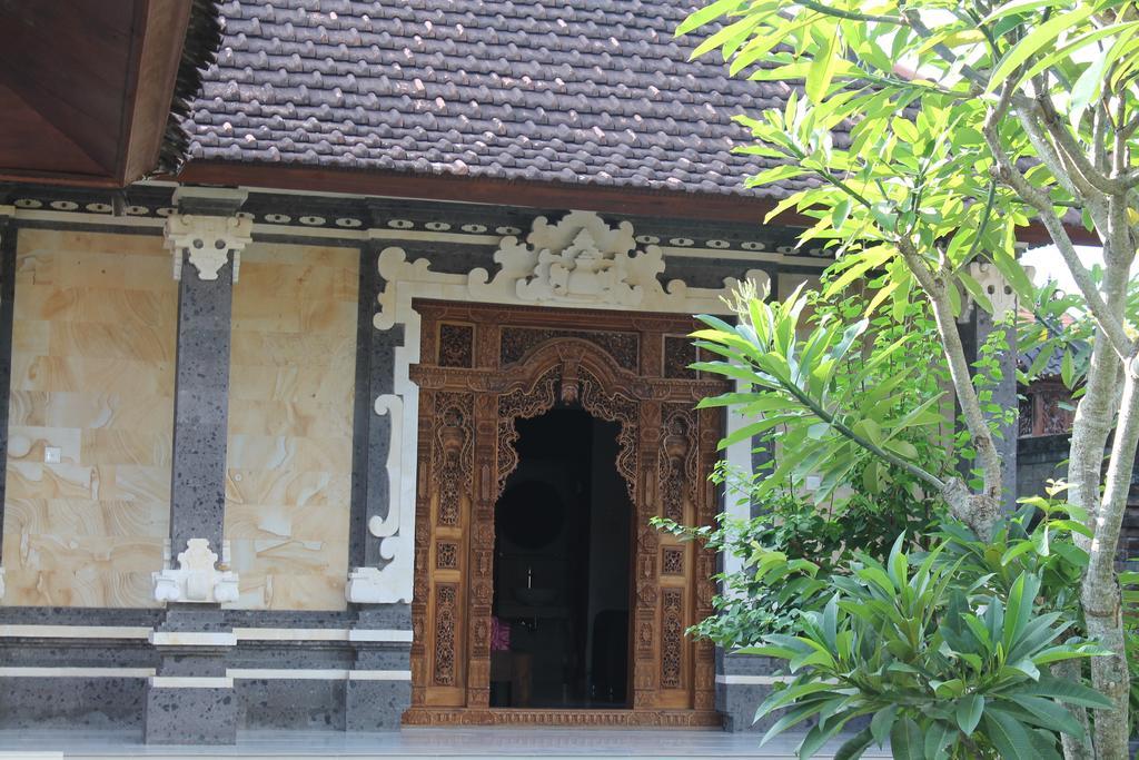 Careen Guest House ウブド エクステリア 写真