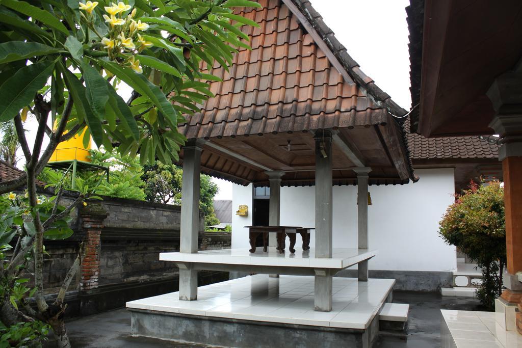 Careen Guest House ウブド エクステリア 写真